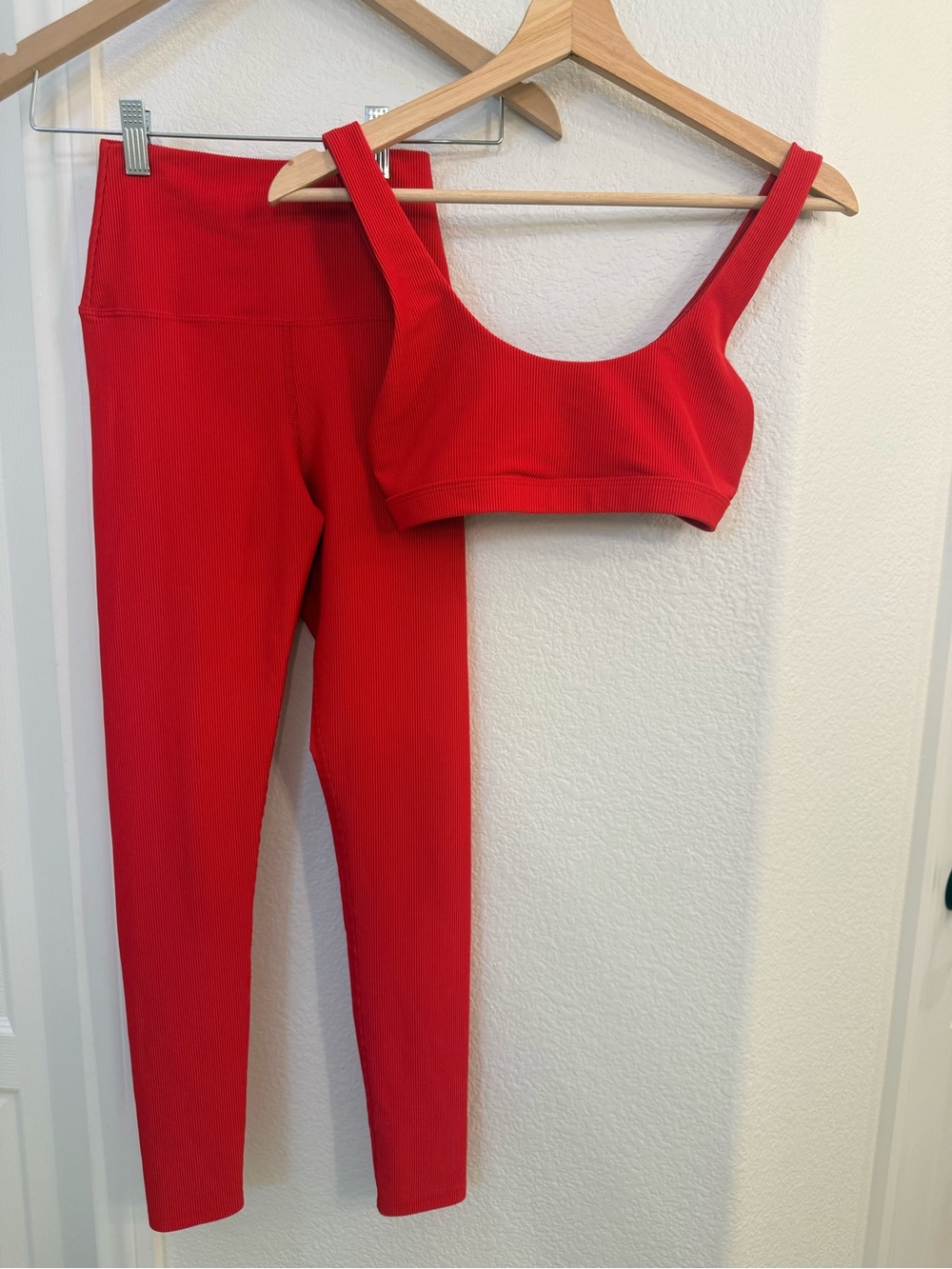 Beach Riot 2 Piece Workout Set - Ayla Legging And Peyton Top Ribbed Red XS/S